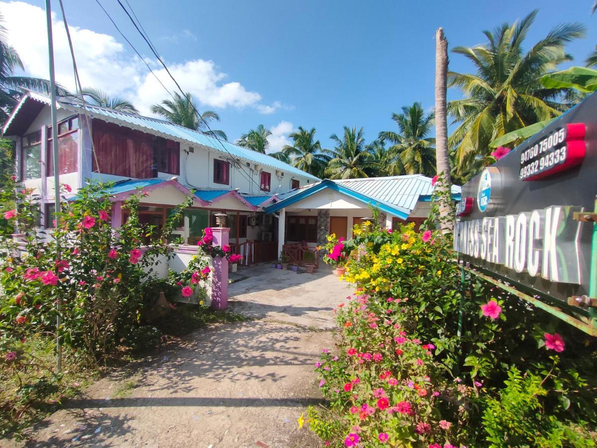 Hotel Highness Sea Rock Sitapur Eksteriør billede